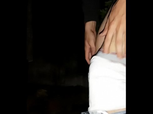 ❤️ माझ्या शेजाऱ्याने माझ्या अलग ठेवण्याच्या भिंतीवर उडी मारली ❤️  mr.com-porn-mz.ru वर  ☑